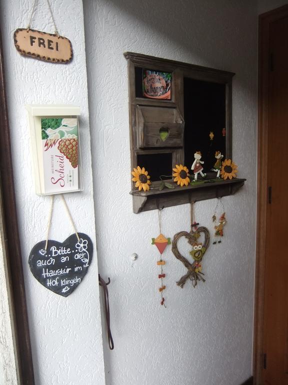 Pension / Ferienwohnungen Scheid Kestert Extérieur photo